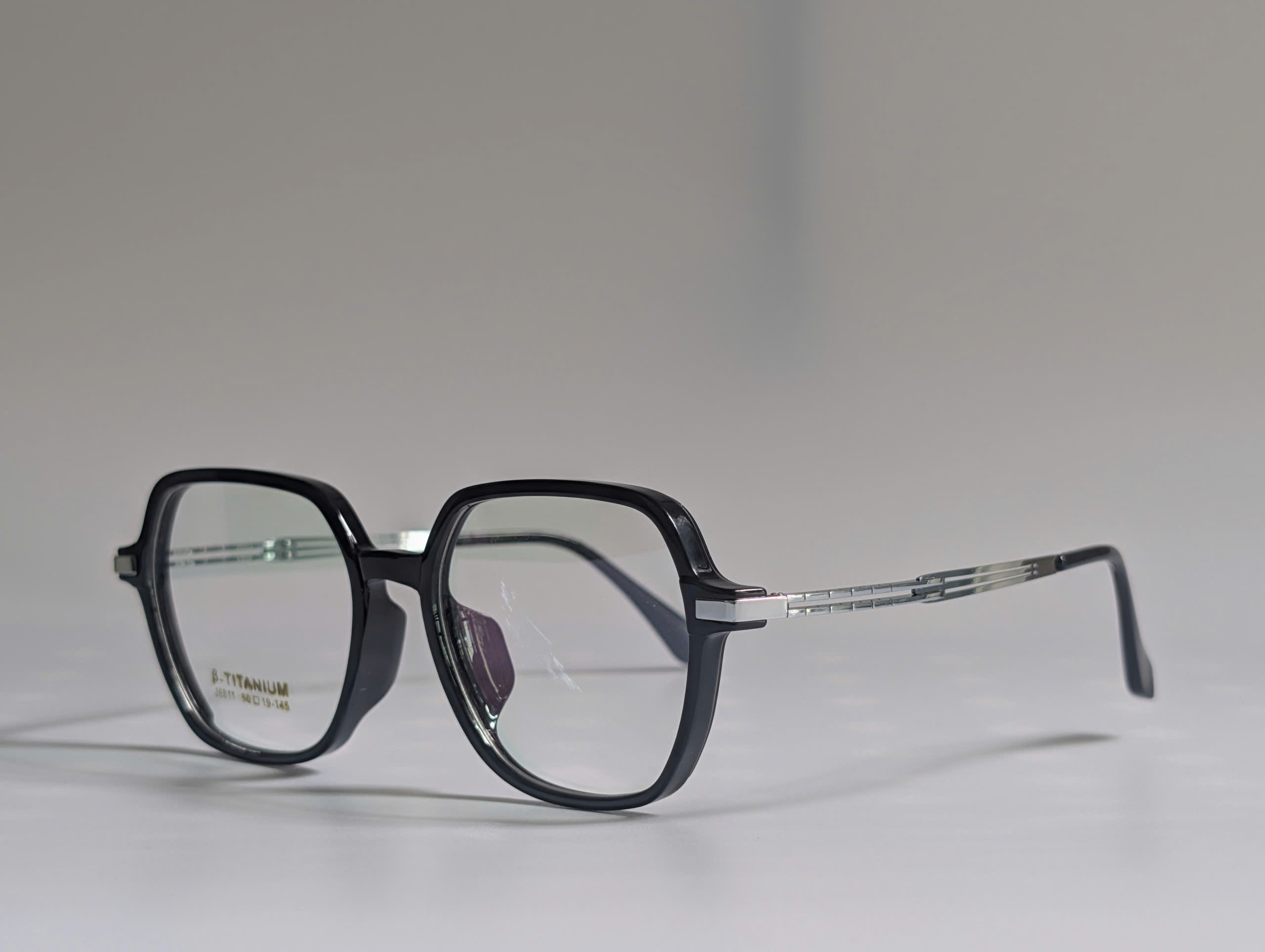 p8811 đen p8811 đen