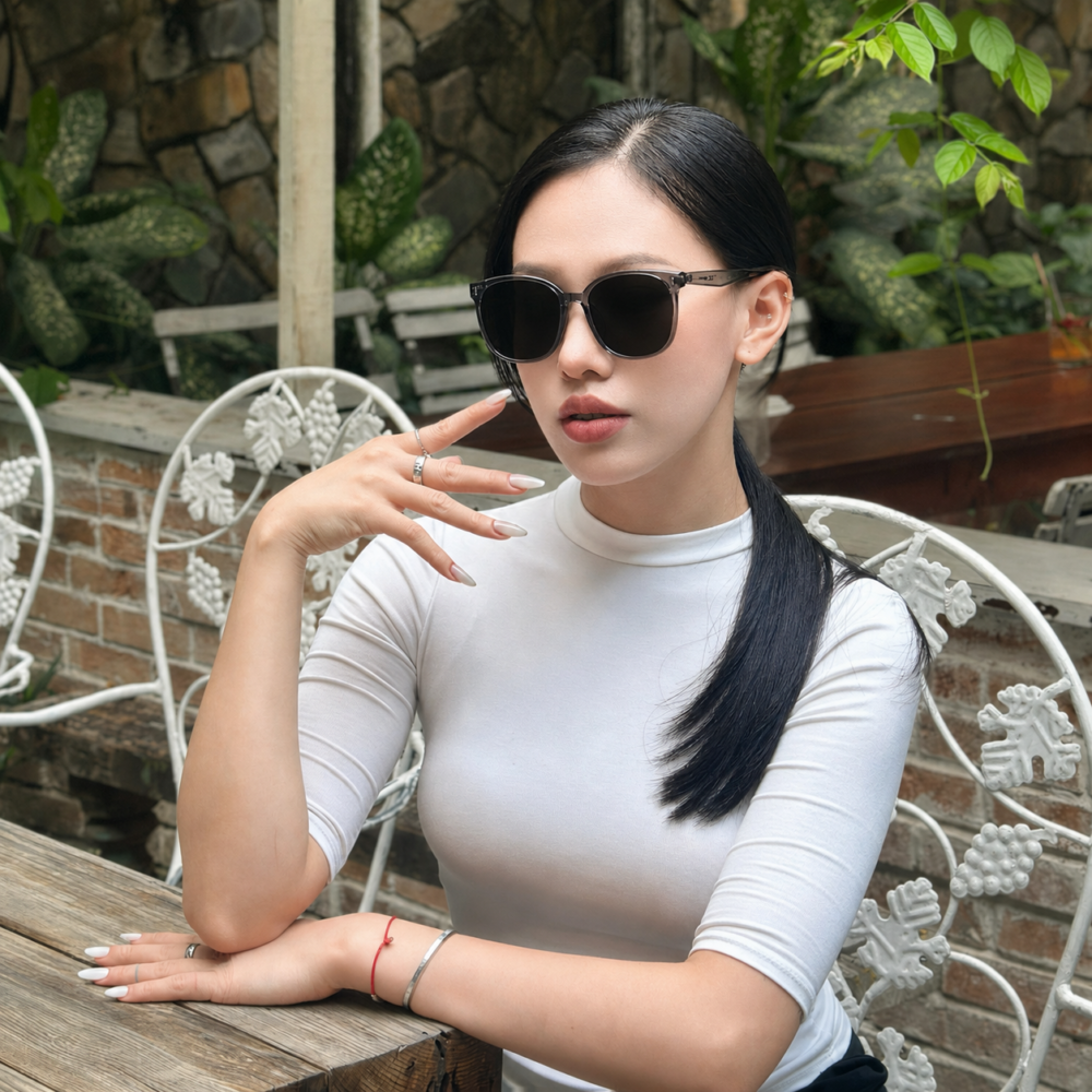 nguoi-mau-deo-mt01-tron-xam-01-stelia